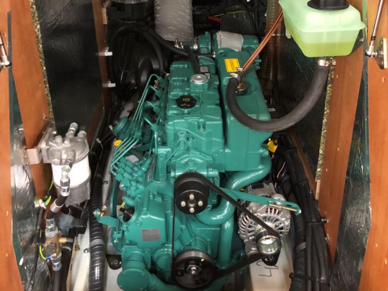 Volvo Penta Engine Service