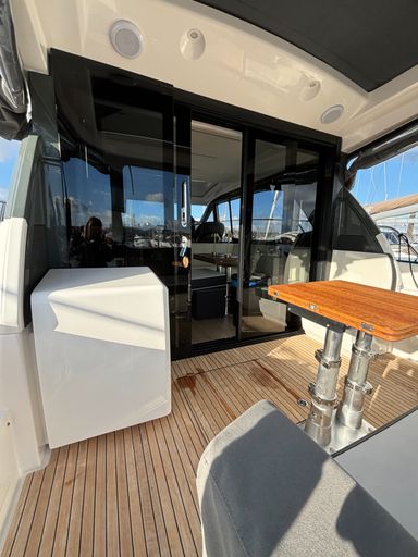 Motorboat Service Washdown